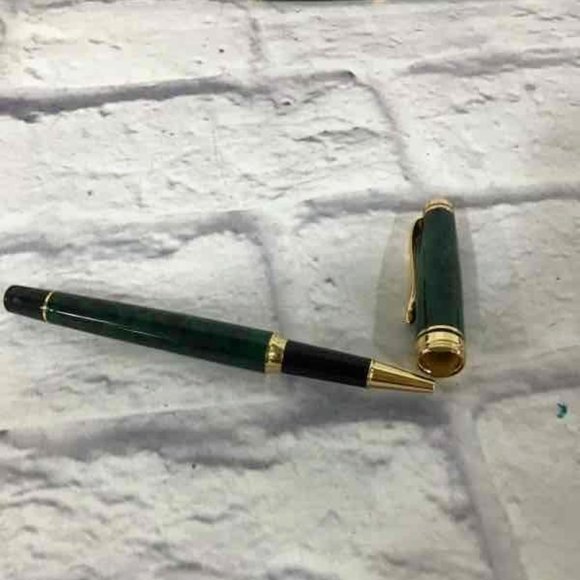 Reflections Black & Golden 2 Writing Pens and Desk Clock Set with Case - Picture 6 of 9